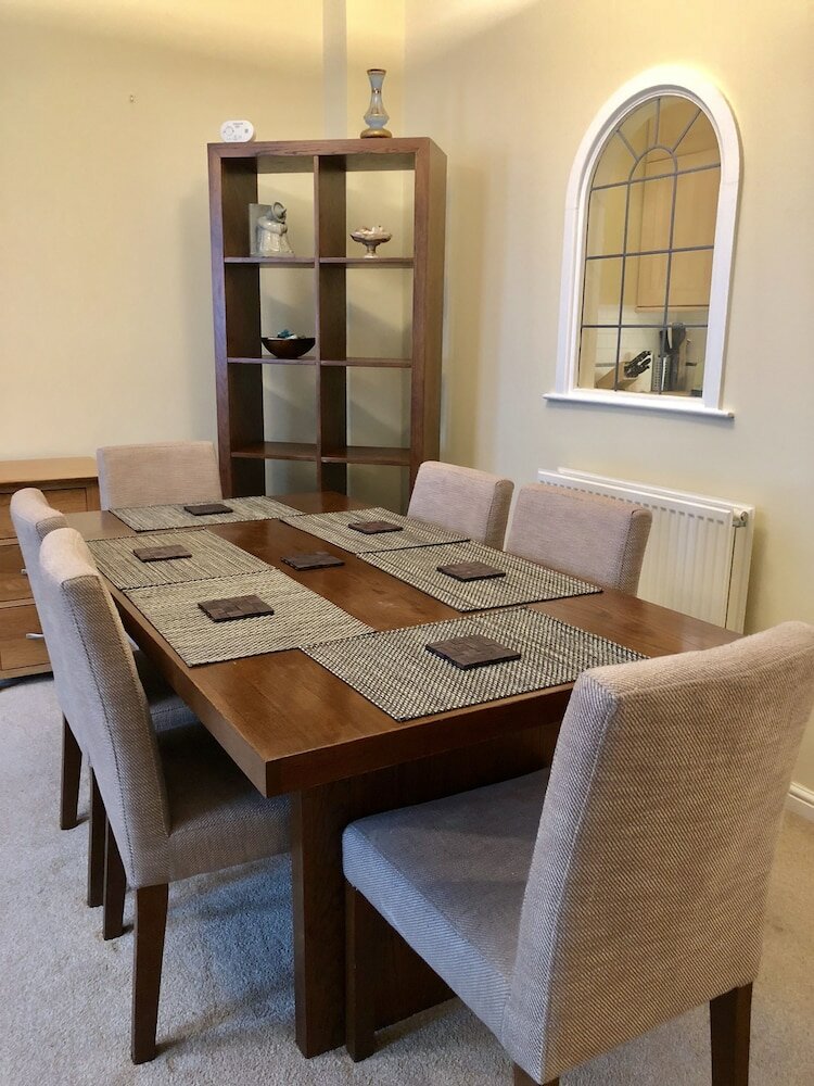 Фото Apartment Next to Victoria Station