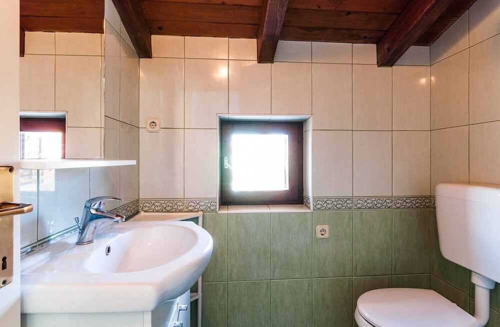 Фото Brane - Free Parking - A5 Martina