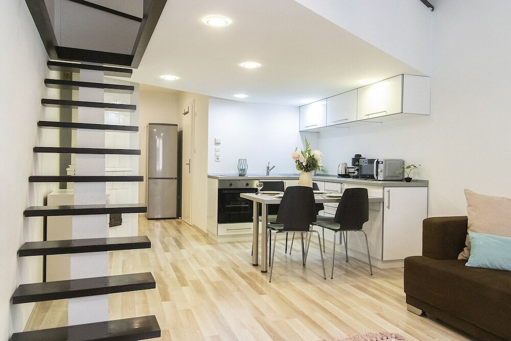 Фото Real Apartments Semmelweis II