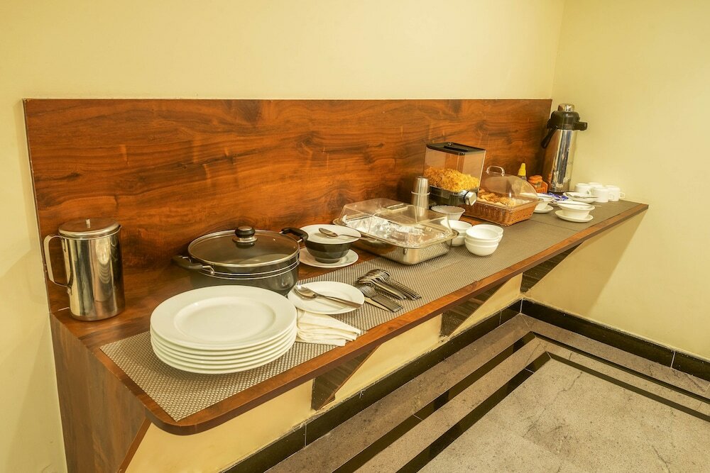 Фото Zenith Hotels Hebbal Bangalore