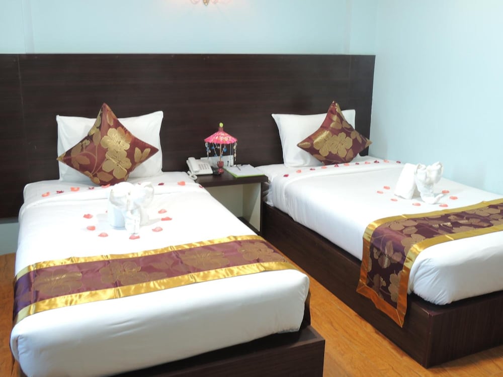 Фото Hotel San Taw Win