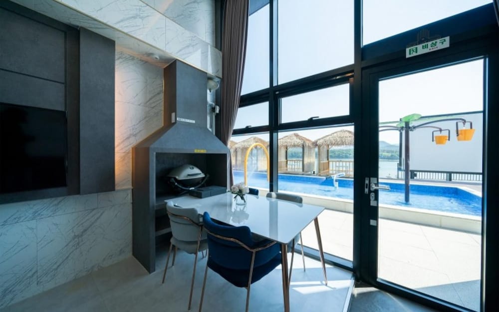 Фото Yeosu Highlark Resort