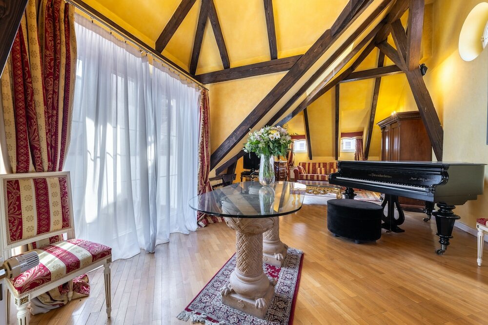 Фото Nosticova Apartments