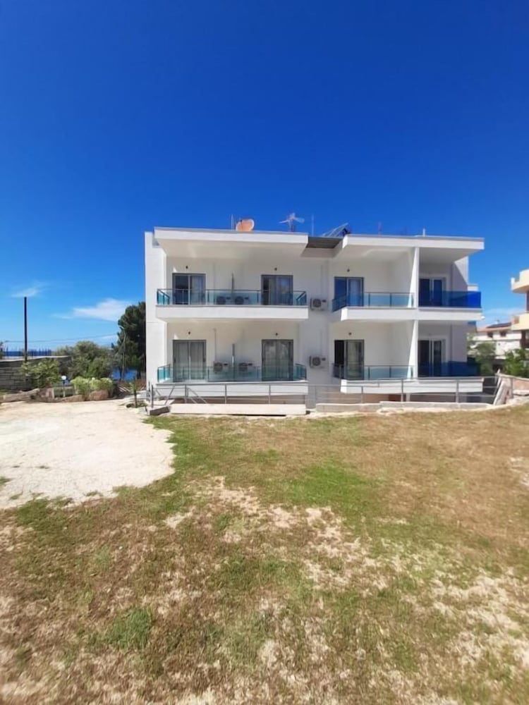 Фото Esmerald Hotel