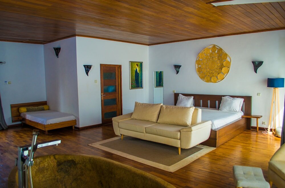 Фото Ikopa Hôtel