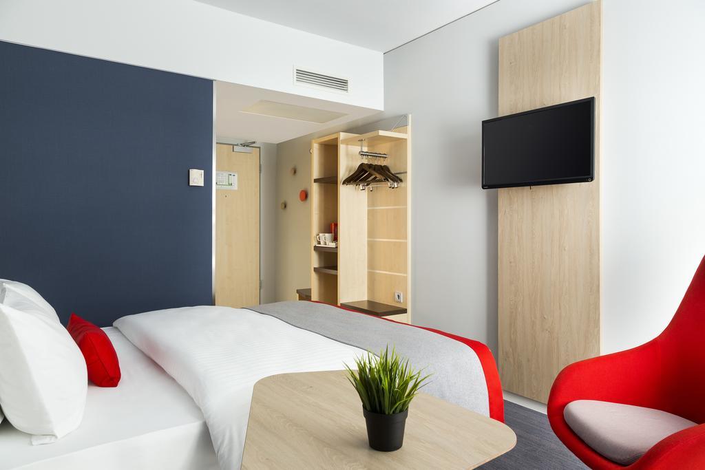 Фото Holiday Inn Express Dusseldorf - City North