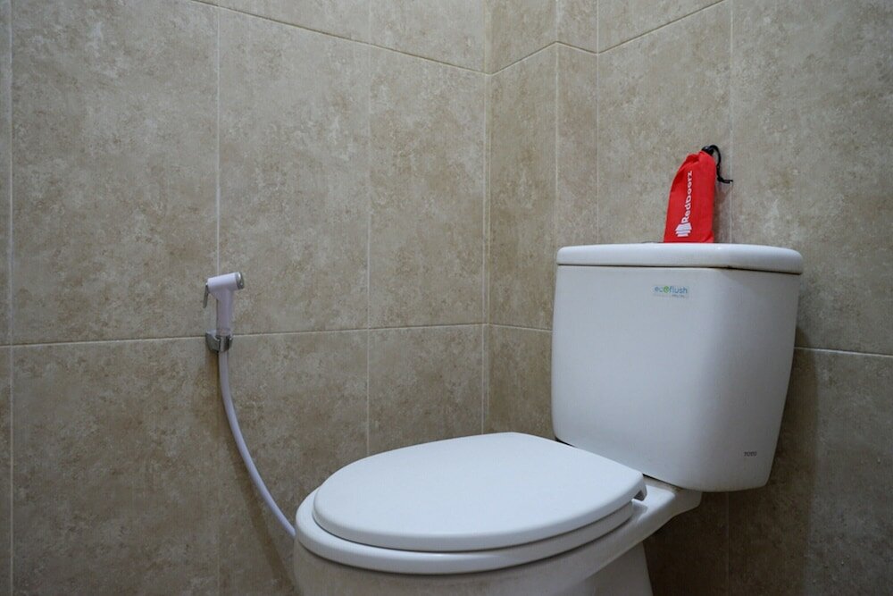 Фото RedDoorz near Millenium Waterpark Palu