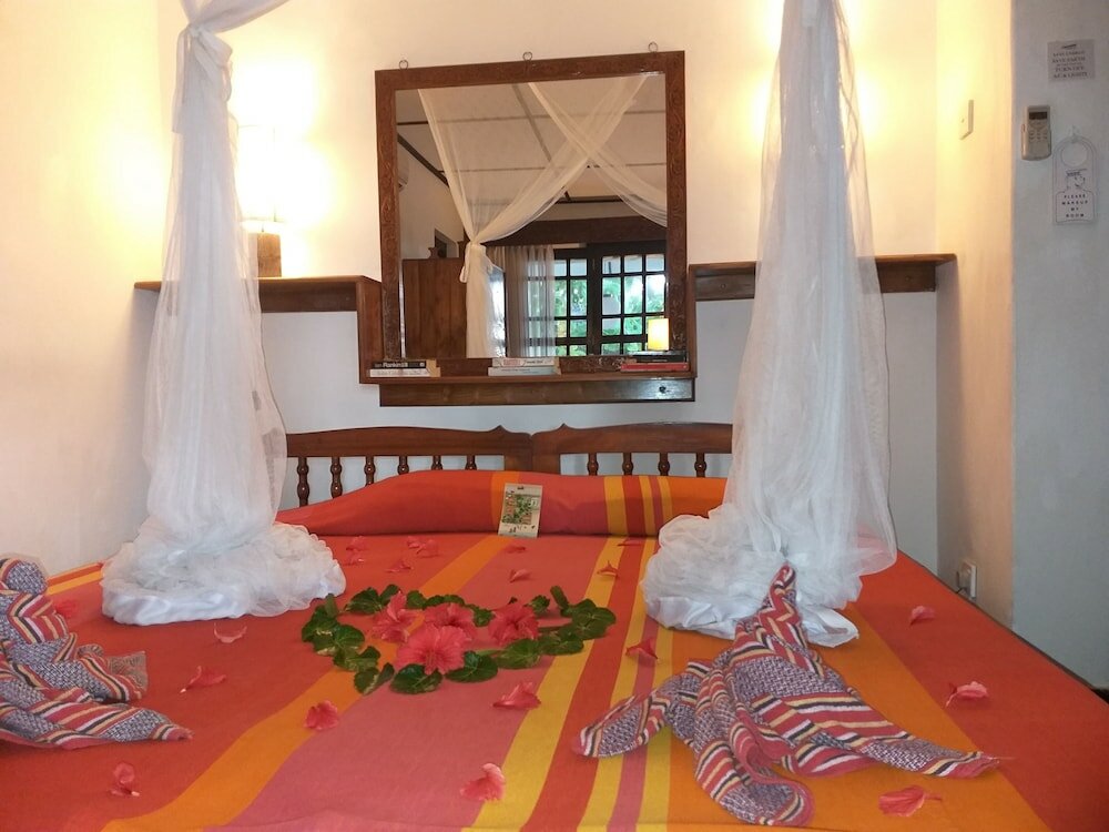 Фото The Icebear Guesthouse