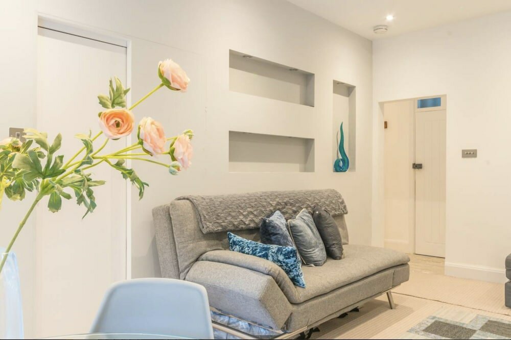 Фото Brondesbury Apartments