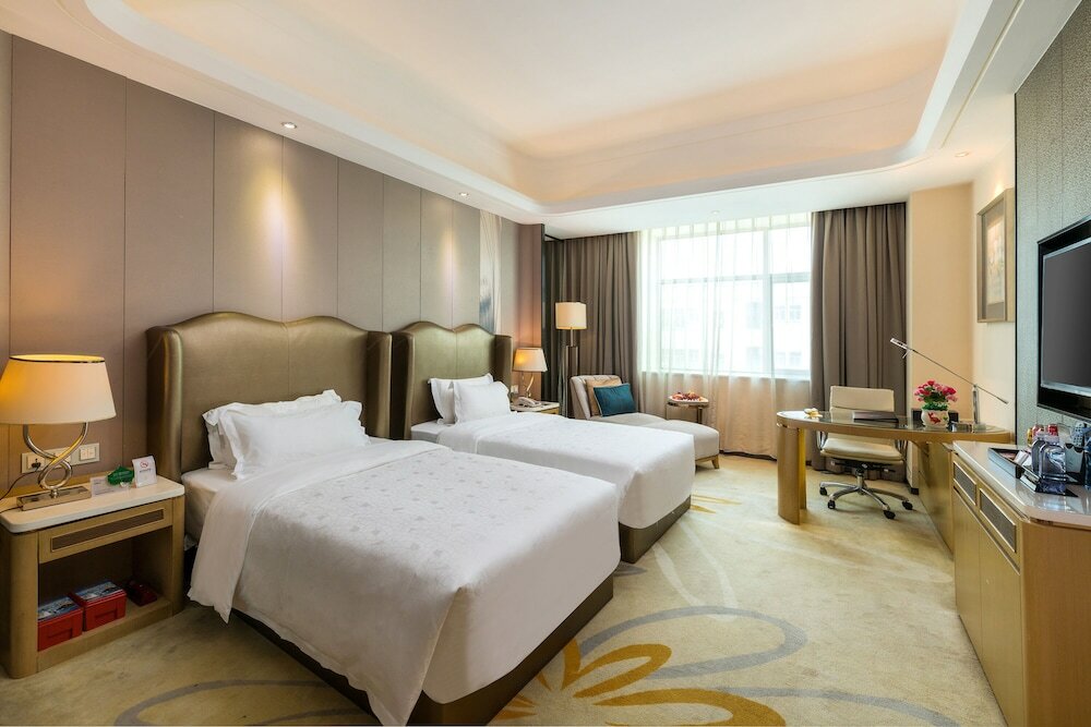 Фото Garman International Hotel