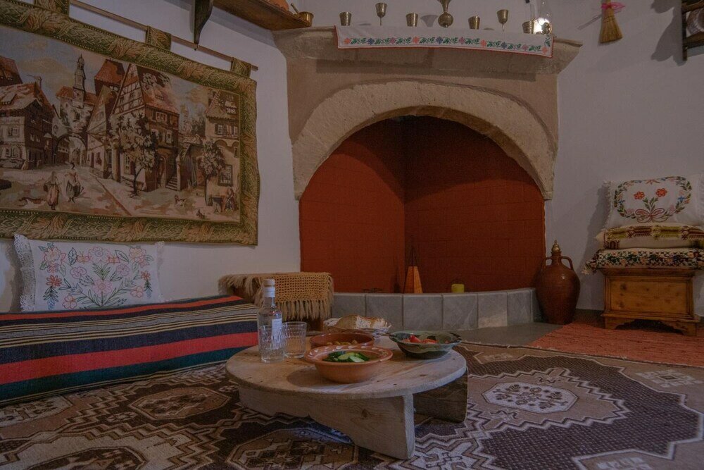 Фото Traditional Stone House Emanouela