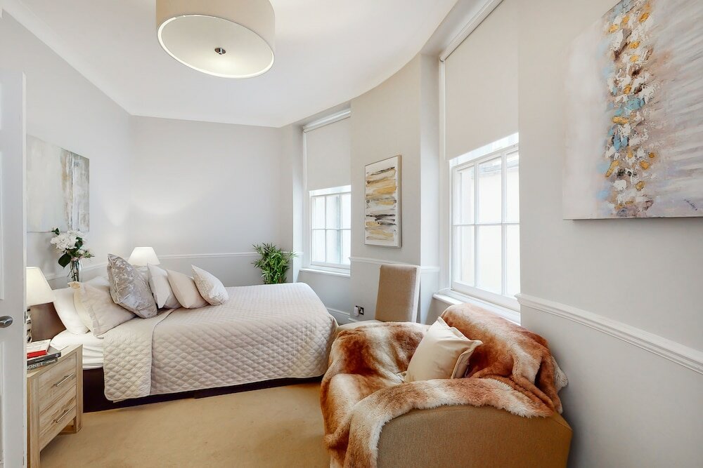 Фото Park Lane Apartments - Clarges St