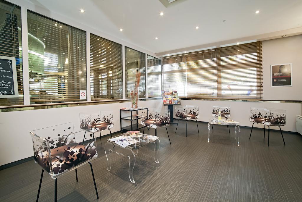 Фото La Place Nanterre La Défense