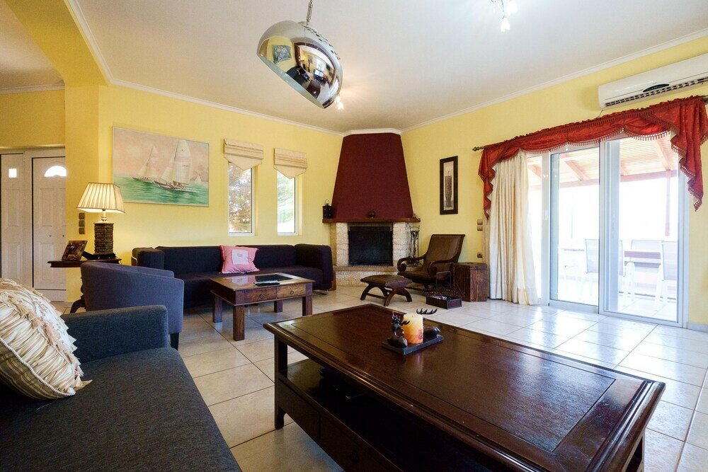 Фото Relaxing Family Home near Beaches