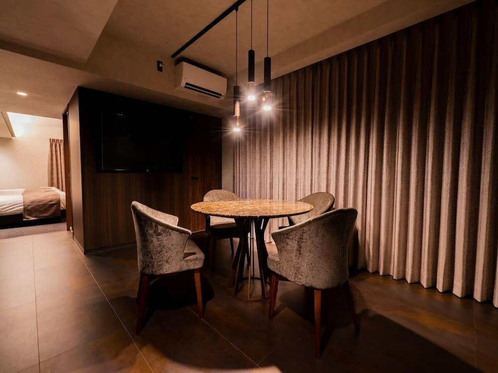 Фото Randor Hotel Namba Osaka Suites