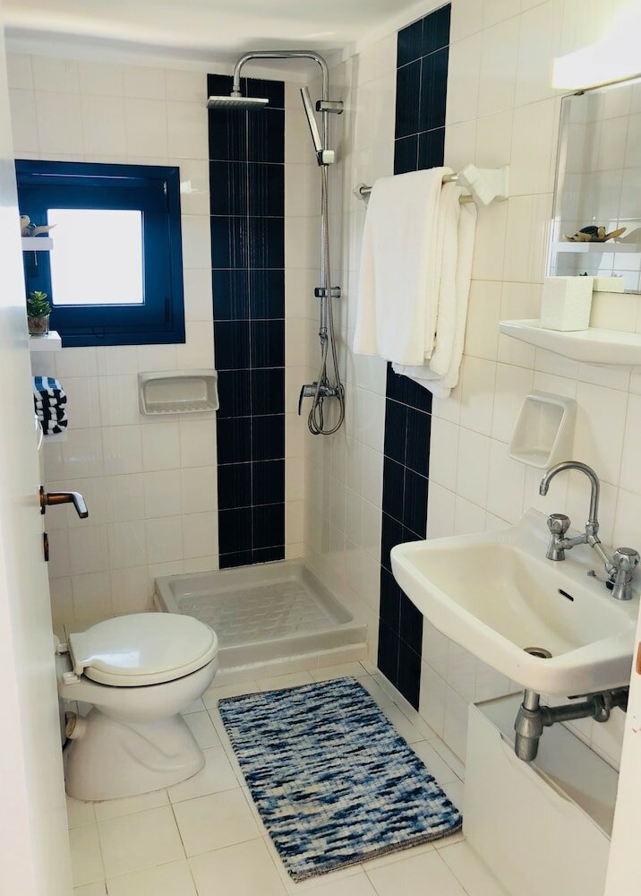 Фото Aphrodite and Apollo Apartments