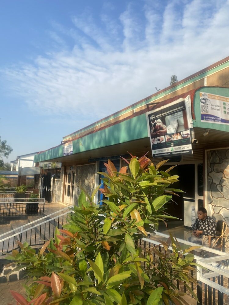 Фото отеля 2