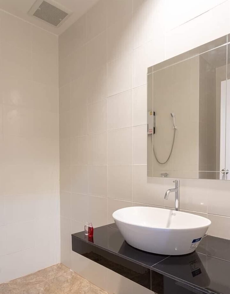 Фото Thapjumras Boutique Hotel