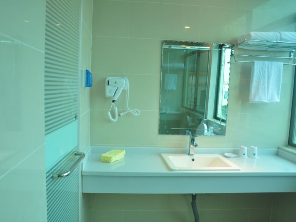 Фото GreenTree Alliance Sanya Jiyang District Yalongwan Road Hotel