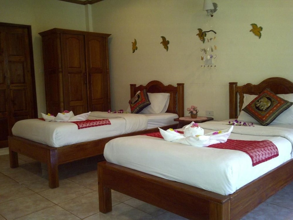 Фото Chaya Resort