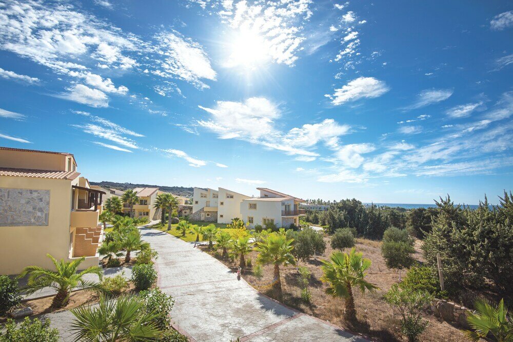 Фото Achilleas Beach Hotel