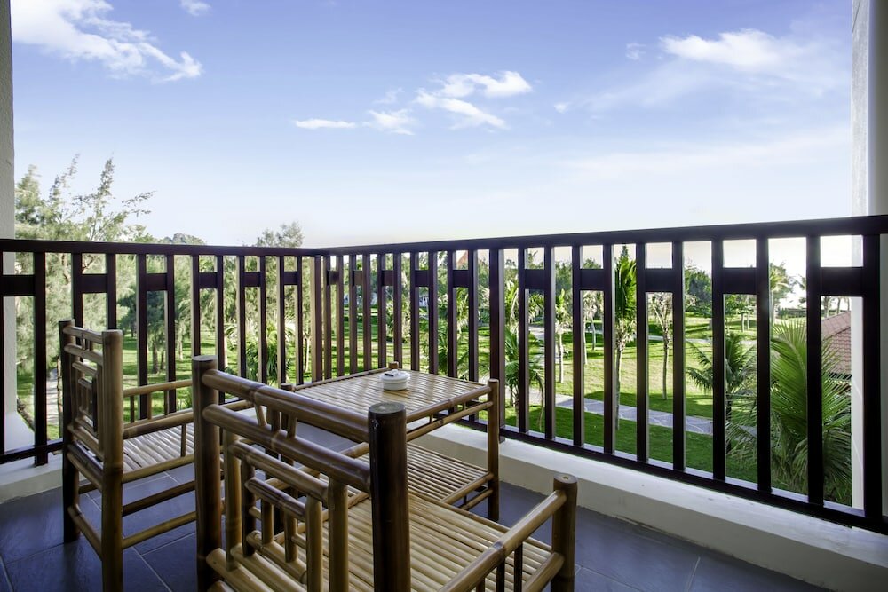 Фото Sandy Beach Non Nuoc Resort