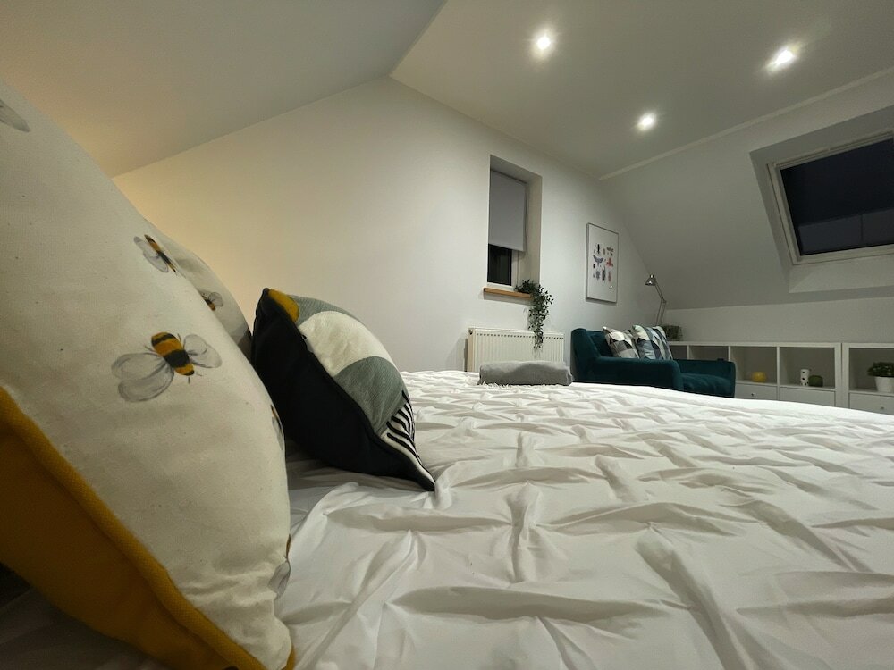 Фото 5 Star Unique Luxury Detached Apartment in Windsor