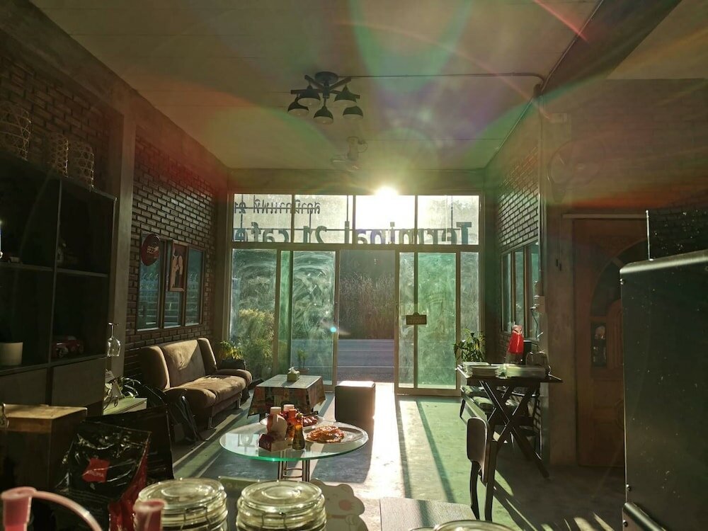 Фото Terminal 1 cafe and resort