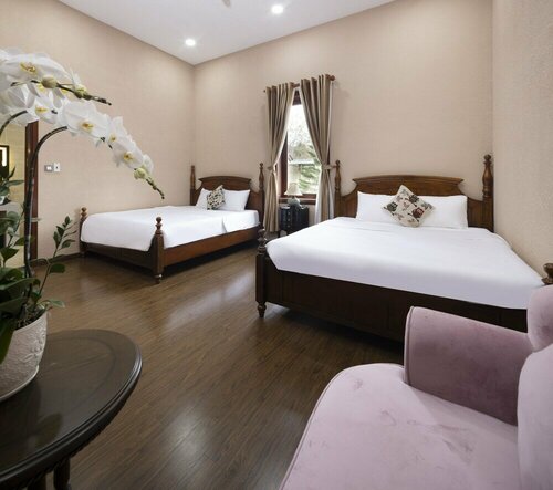 Гостиница Four Spring Villas And Golfs Da Lat