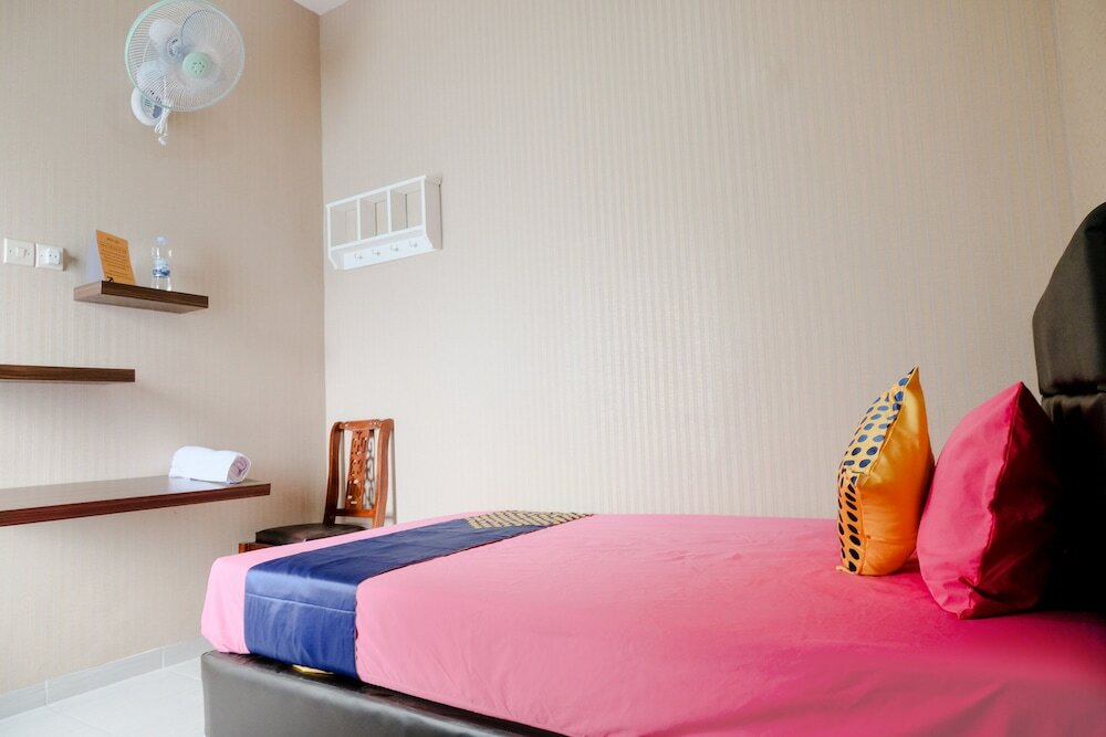 Фото Spot On 1878 Griya Bunda Family