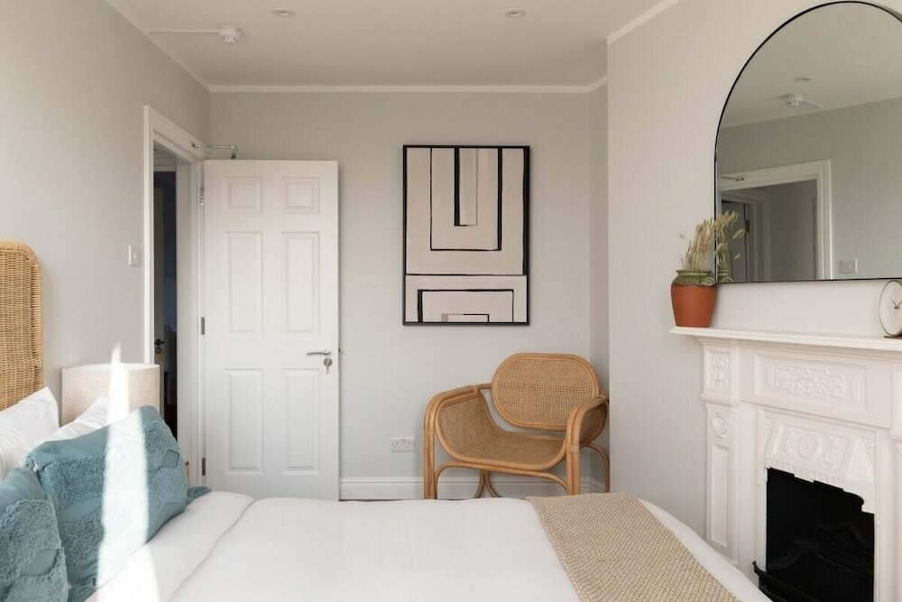 Фото The Hammersmith Nook - Captivating 5bdr Flat