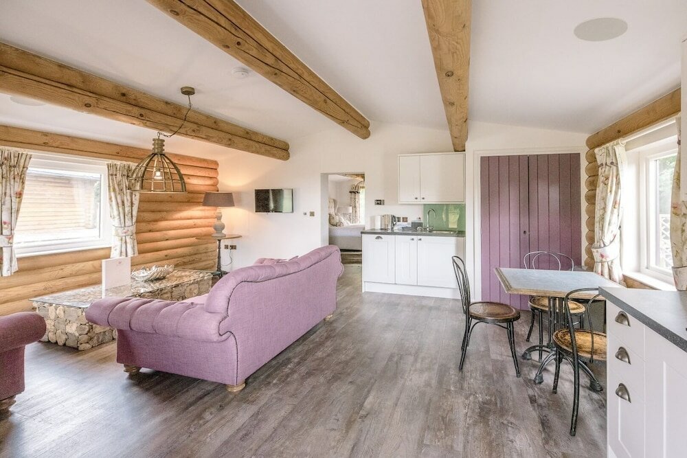 Фото Magnolia, Kingfishers