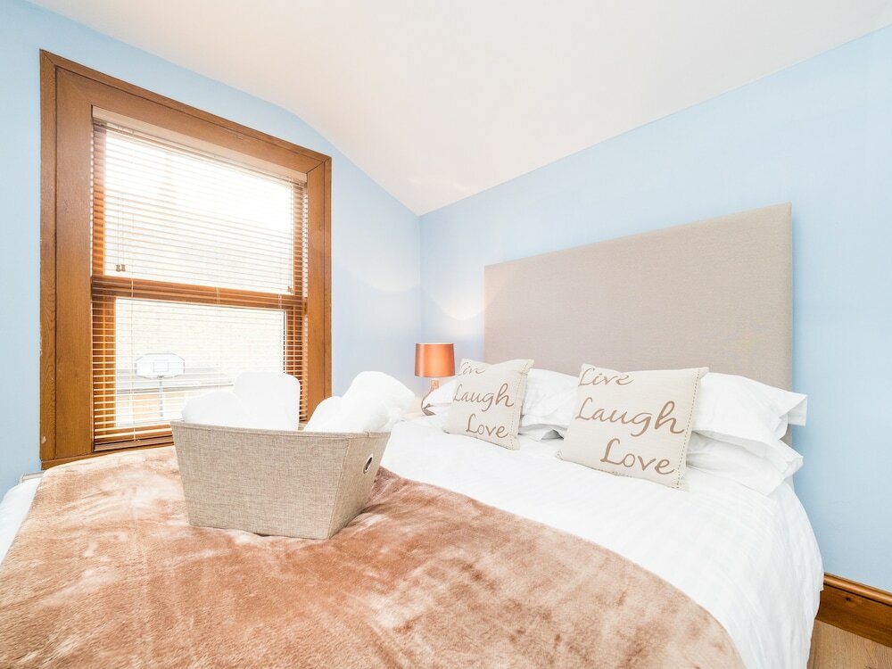 Фото Lt The Gate House