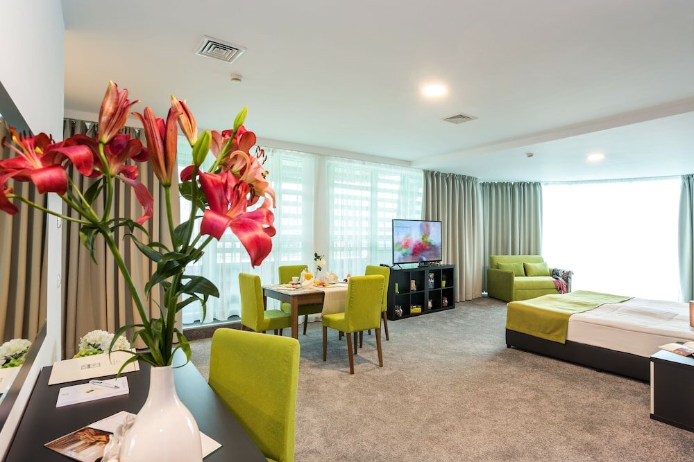 Фото Earth and People SPA Hotel Sofia