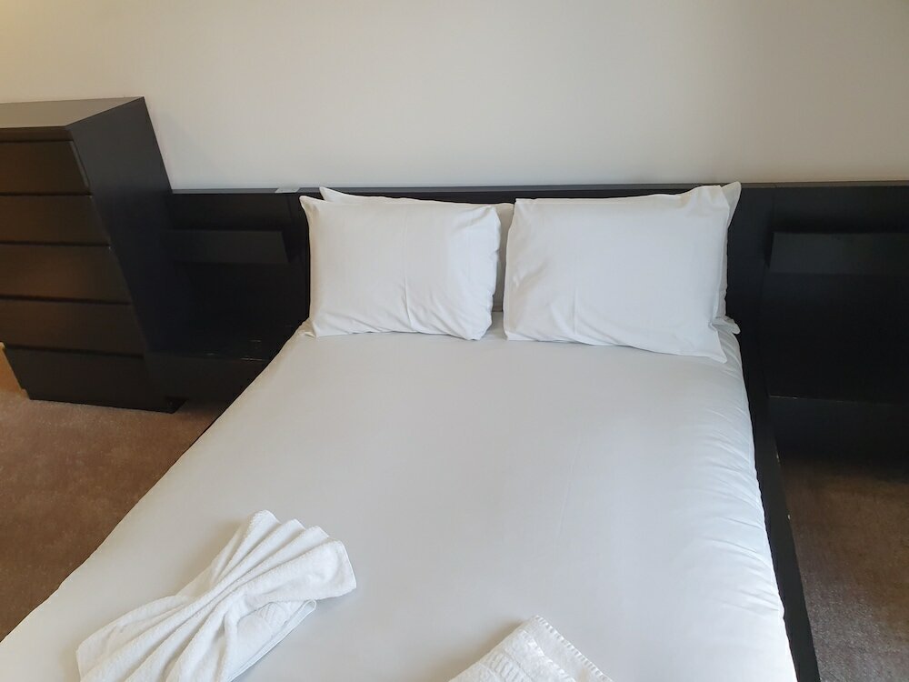 Фото Amazing 2 Beds 2 Baths 10min Ldn Bridge