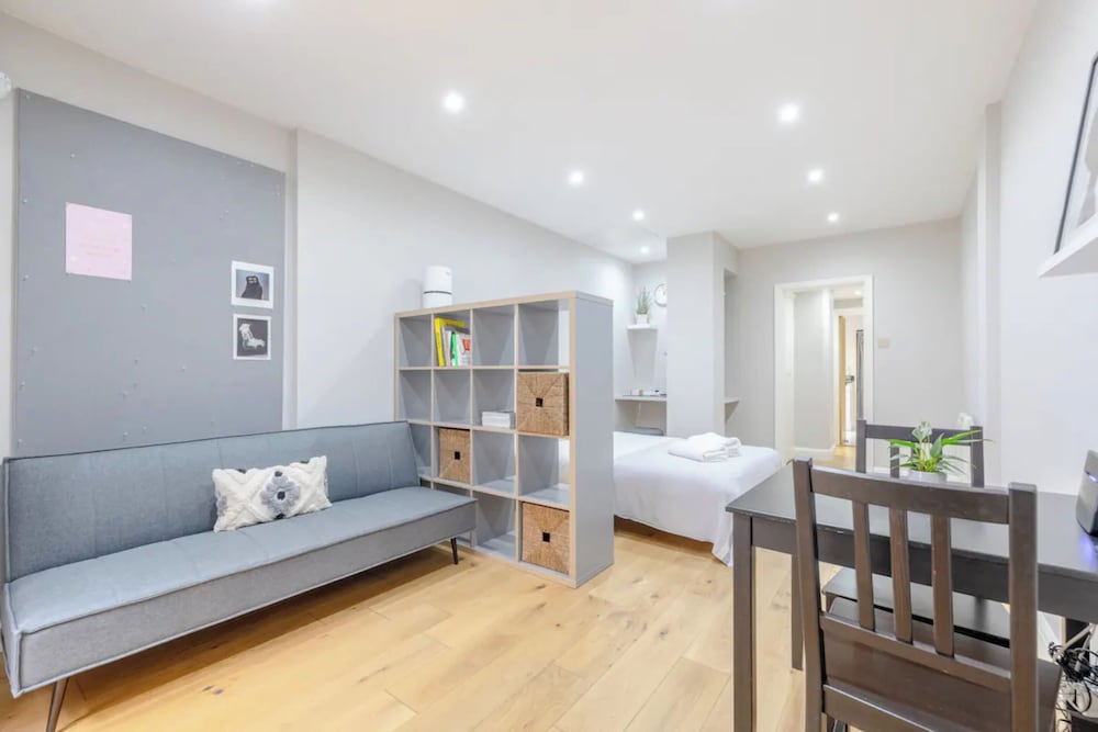 Фото Modern Studio Flat - 1 min to Paddington Station