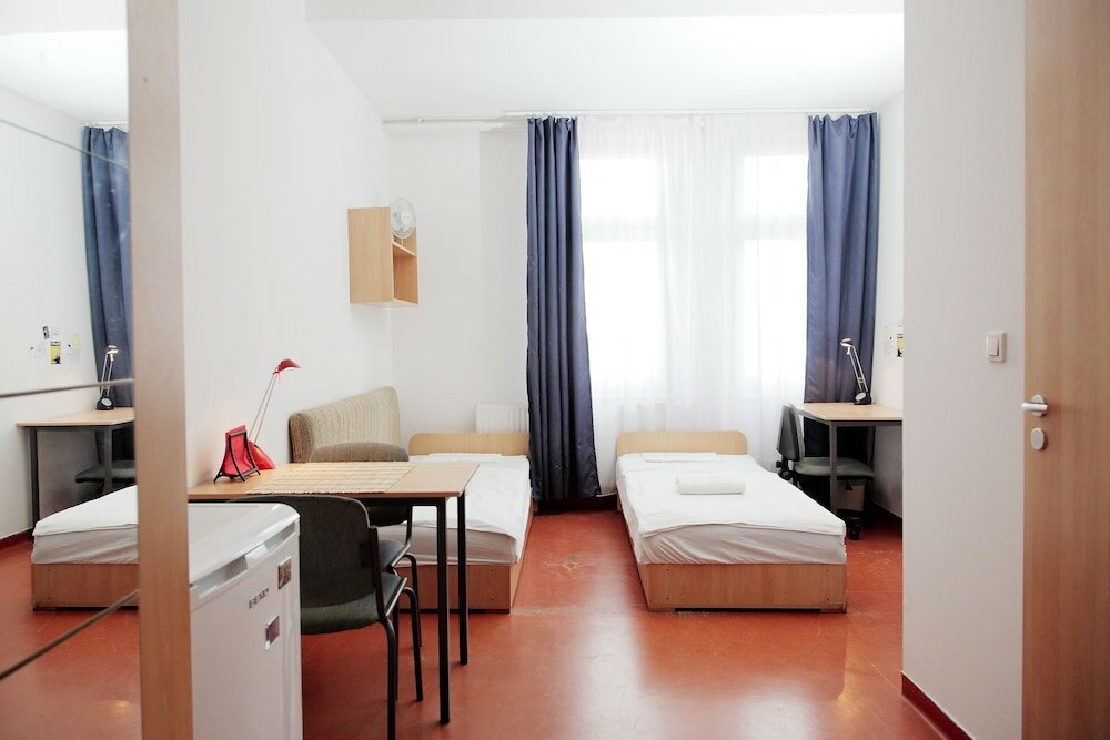 Фото Pop Up Hostels - Downtown