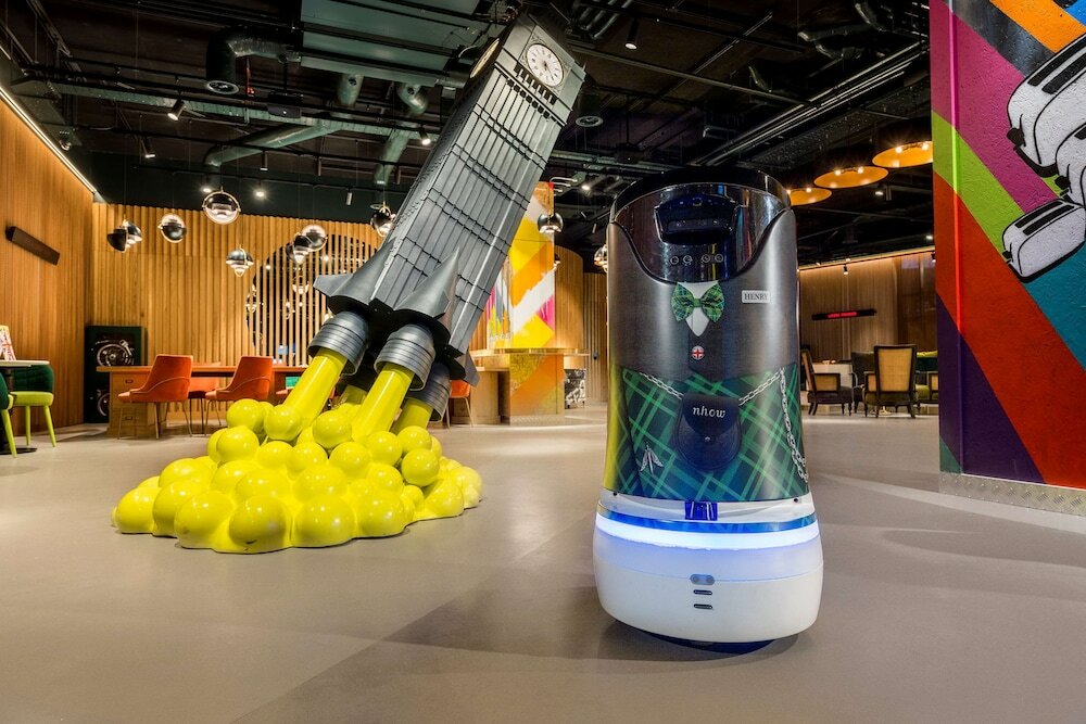 Фото nhow London