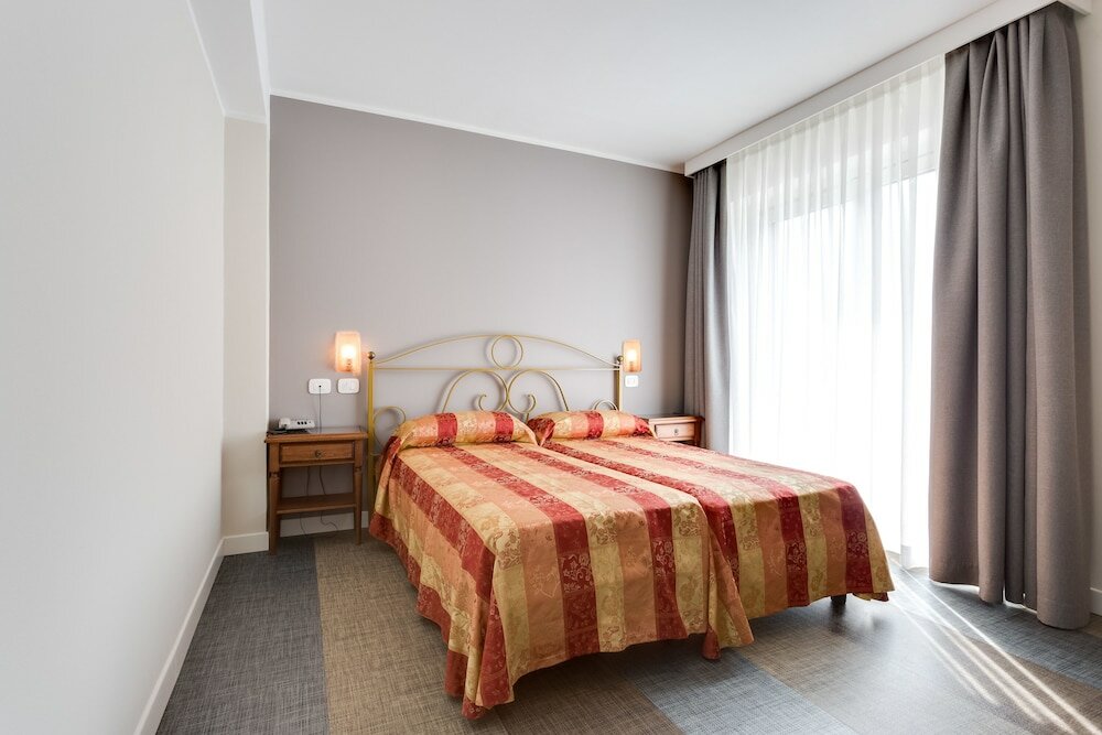 Фото Hotel Europa