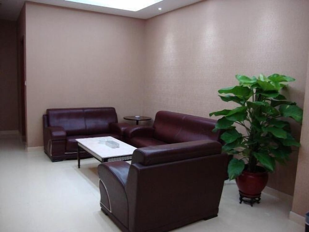 Фото Huaweida Hotel