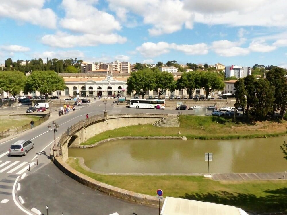 Фото Le Bristol Gites urbains