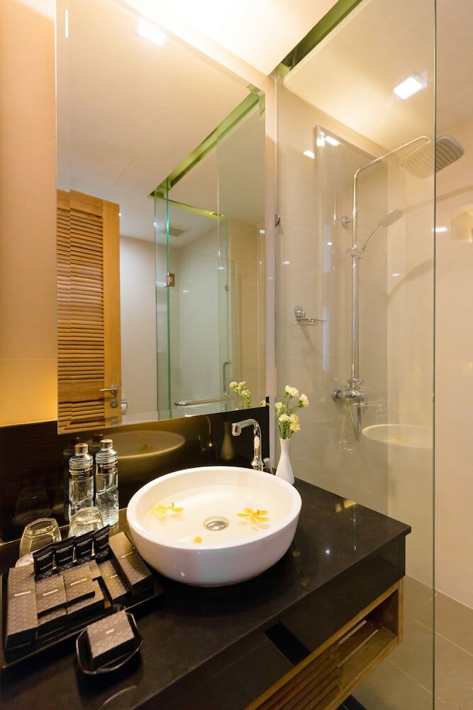 Фото Wyndham Grand Phuket Kalim Bay