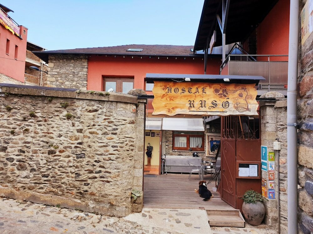 Фото Hostal Ruso