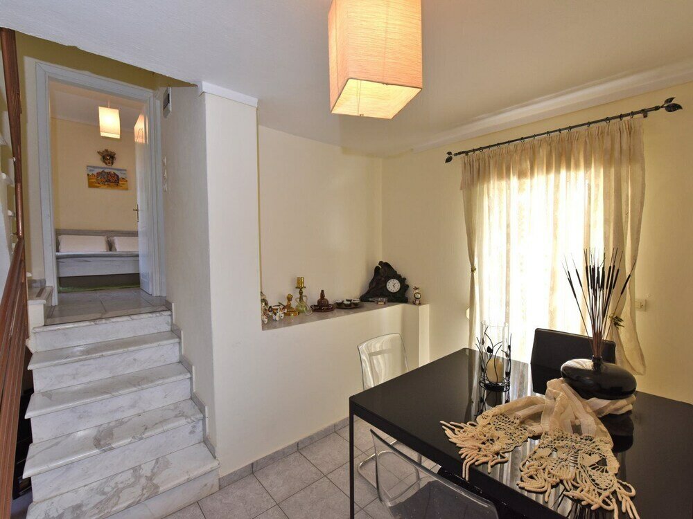 Фото Demi Maisonette