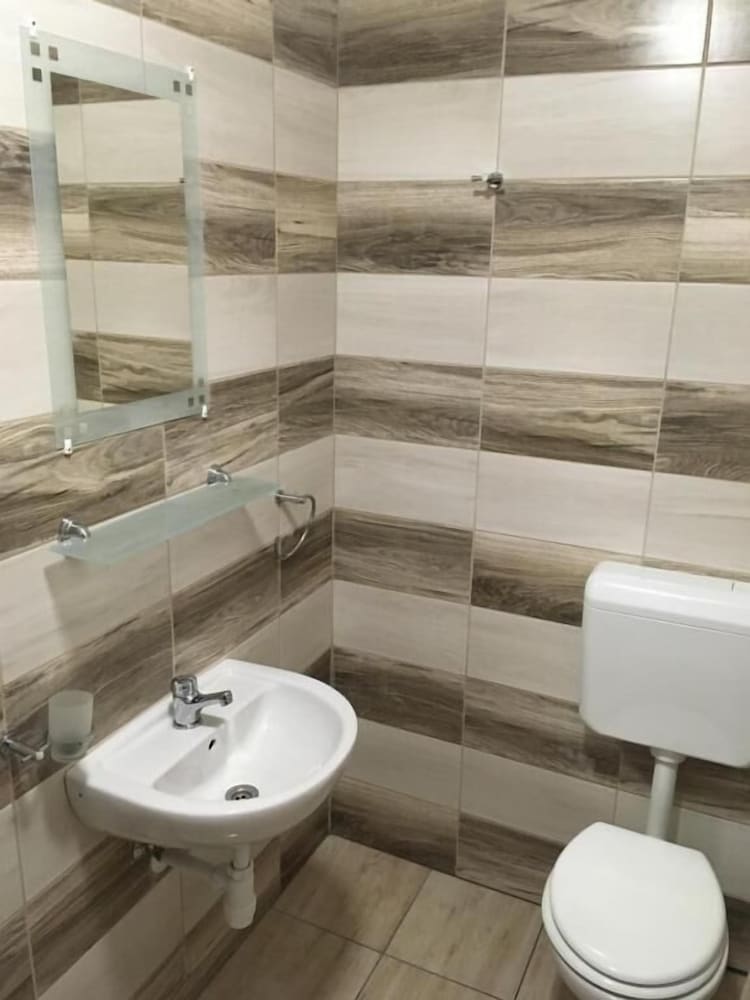 Фото Fenyves Hotel