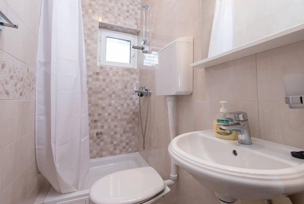 Фото Zdravko - Comfortable & Close to the sea - A1