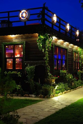 Гостиница Piccolo Mondo Hotel в Шиле
