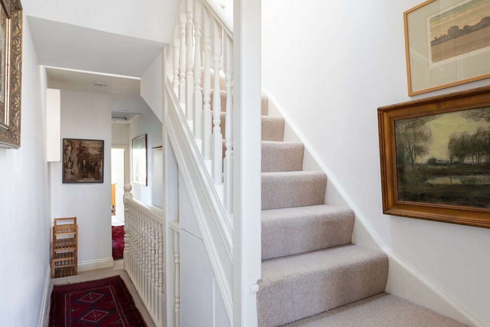 Фото Spacious Apartment Near Portobello Road