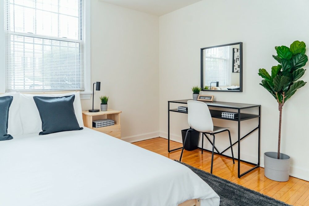 Фото Chic & Pristine 1br Apt in Marshfield