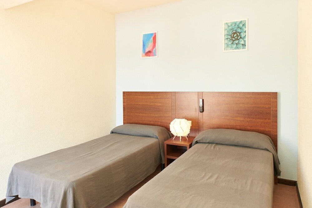 Фото Checkin Caribe Youth Hotel